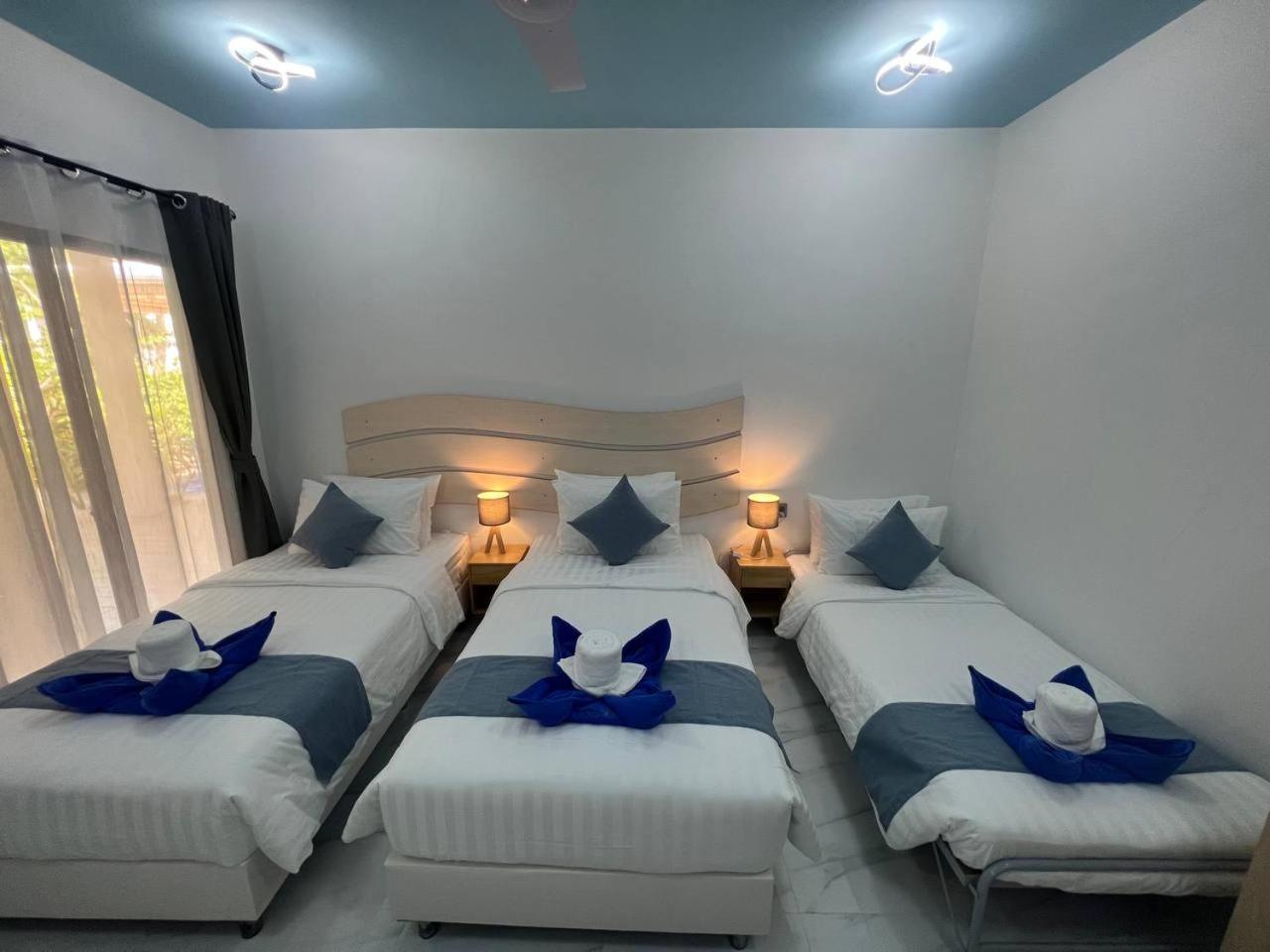 Infinity Beach Dhigurah Dhigurah  Extérieur photo