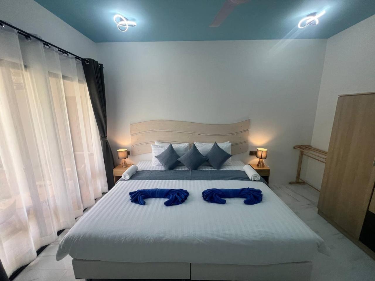 Infinity Beach Dhigurah Dhigurah  Extérieur photo